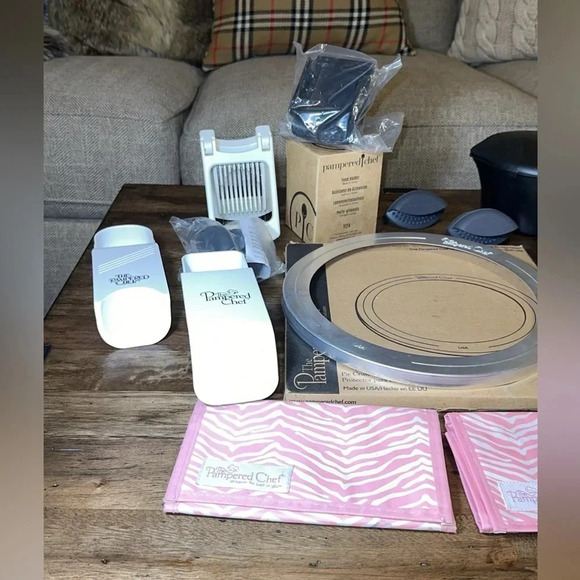 LOT! PAMPERED CHEF 18 Count Lot Bundle PC Assorted Kitchen Accessories Utensils - Picture 4 of 15